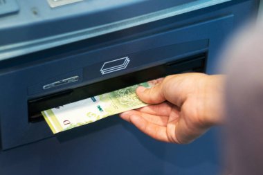 Atm para alarak
