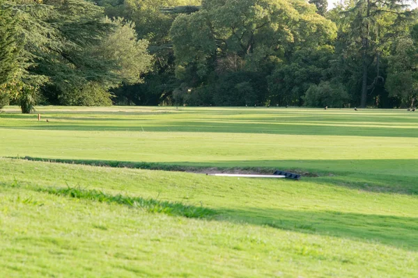 Grönt Gräs Vacker Golfbana — Stockfoto