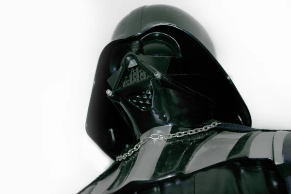 Buenos Aires, Arjantin - 22 Kasım 2017: Bir stüdyo çekim film serisi Star Wars Darth Vader aksiyon figürü