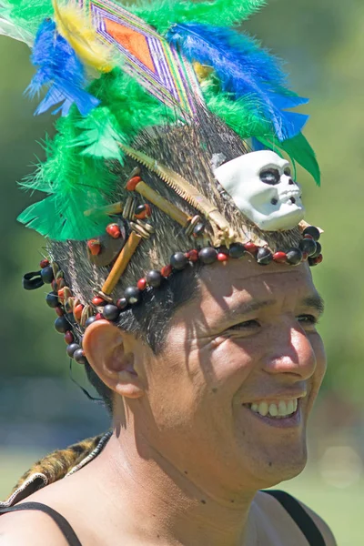 Retrato Hombre Vistiendo Ropa Tradicional Peruana Bailando Danza Anaconda Género — Foto de Stock