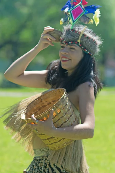 Retrato Una Joven Vestida Con Ropa Tradicional Peruana Bailando Danza — Foto de Stock