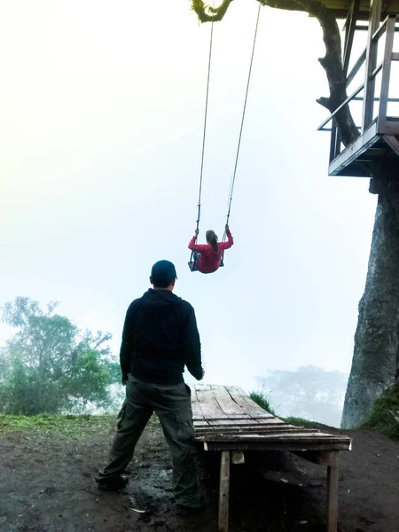 Swing Bolívar Ecuador — Foto de Stock