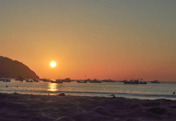 Puerto Lopez Ekvador Batımında Balıkçı Tekneleri — Stok fotoğraf