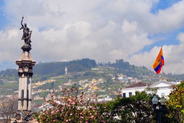 Quito independence monument, this was located in the center of independence square. Sorrounded by the presidential house, municipality and religion clipart