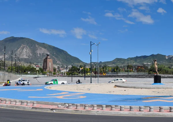 Quito Ecuador Março 2015 Vista Geral Entrada Meio Mundo Monumento — Fotografia de Stock