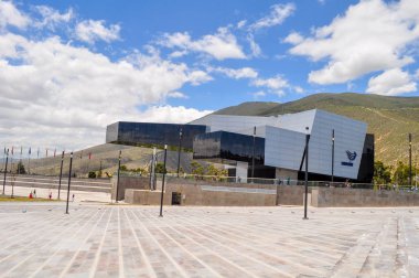 Hangi Quito, Ekvator, 08 Mart - 2015 - Modern bina Unasur, Güney Amerika ülkeleri uluslararası bir örgütte yer alan.