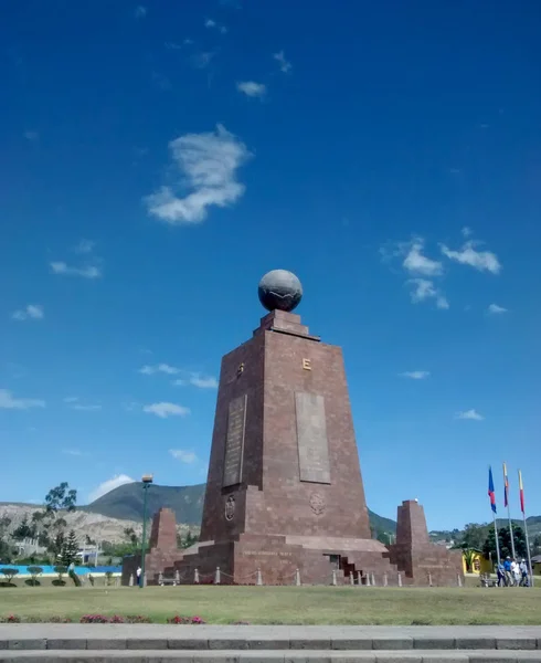 Midden Van Het Monument Van Wereld Quito Ecuador — Stockfoto