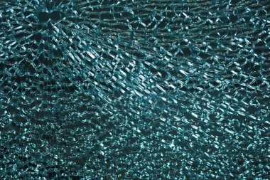 Bir kıymık cam görünümü kapatın