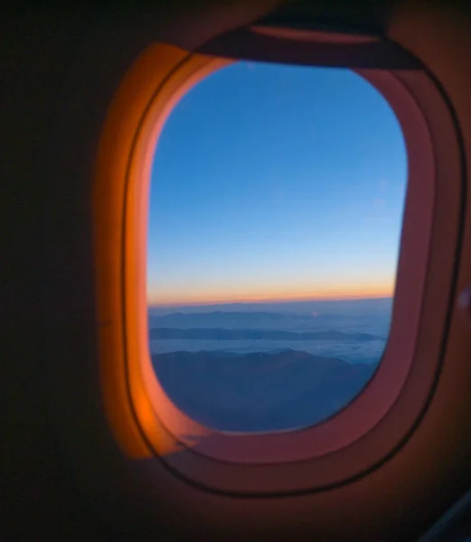Flugzeugfenster Bei Sonnenaufgang — Stockfoto