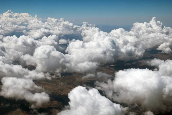 クスコ ペルーのアンデス山脈上の雲空撮 — ストック写真