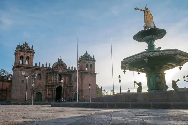Manco Capac Wasserbrunnen Goldene Statue Cusco Peru — Stockfoto
