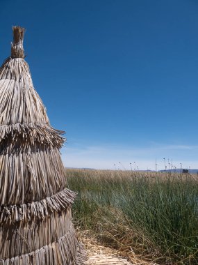 Reed Adaları teknelerle, gizemli Titikaka Gölü, Puno bölge, Peru yüzen Uros görünümünü