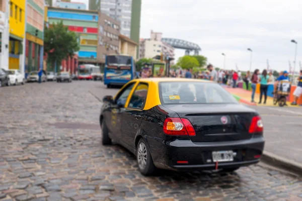 Buenos Aires Argentina November 2016 Taxi Drives Streets Boca Neighbourhood — Stock Photo, Image