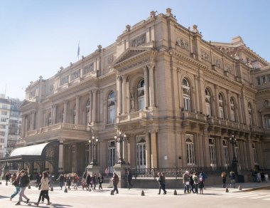 Buenos Aires, Arjantin - 18 Temmuz 2017: İki nokta üstüste tiyatro cephe Buenos Aires, Argentin
