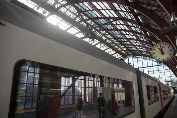 Амберас Бельгиум Мая 2017 Года Железнодорожный Вокзал Антверпена — стоковое фото