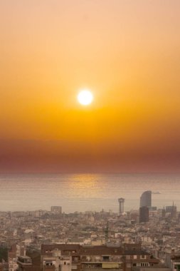 Günbatımı üzerinde Barcelona, İspanya