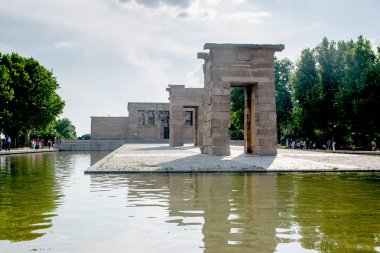 Madrid, İspanya - 08 Haziran 2017: Temple of Debod (Templo Debod de) Madrid, İspanya'da yeniden bir antik Mısır Tapınağı