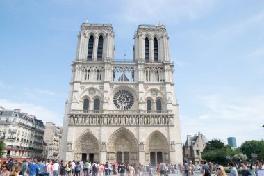 Paris, Fransa - 07 Haziran 2017: Notre Dame Katedrali Paris, Fransa