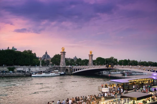 Paris France June 2017 Tourists Coast Seine River Night Paris — Stock Photo, Image