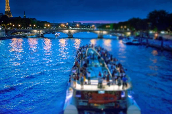 Cruise Tourists Sailing Seine River Night Paris France — Stock Photo, Image