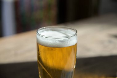 Güneş ışığı tarafından yaktı güzel lavanta çiçek