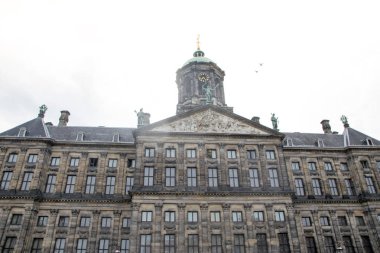 dam square amsterdam Hollanda Hollanda nieiwe kerk yeni kilisenin yanındaki Kraliyet Sarayı