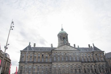 dam square amsterdam Hollanda Hollanda nieiwe kerk yeni kilisenin yanındaki Kraliyet Sarayı