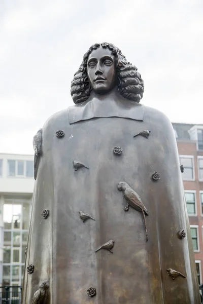 Spinoza Statue Amsterdam — Stockfoto
