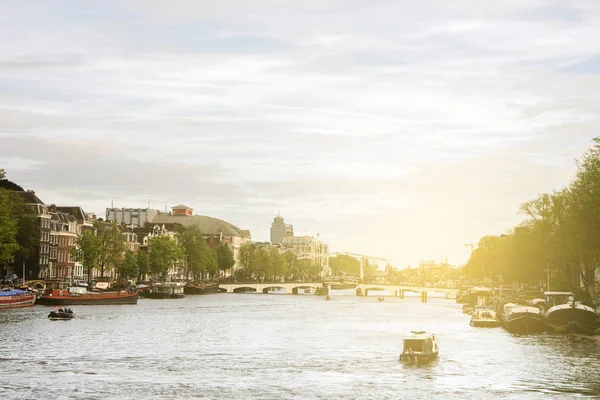 Amsterdam Kanalları Amsterdam Hollanda Nın Başkenti Kalabalık Olduğunu — Stok fotoğraf