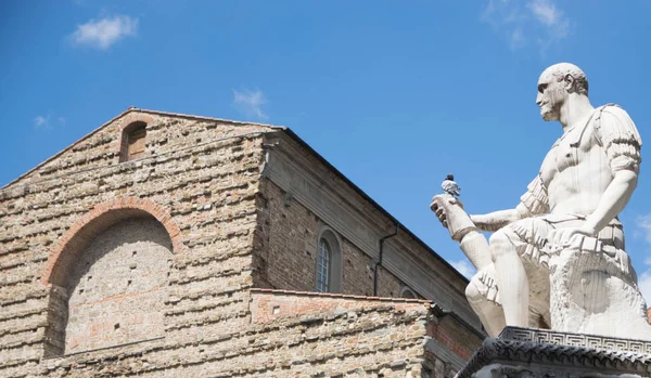 Statue Von Giovanni Delle Bande Nere Auf Der Piazza San — Stockfoto