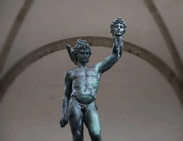 Scultura Bronzo Perseo Con Medusa Firenze Italia — Foto Stock