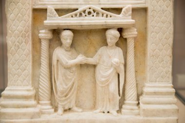 Roma'da Diocletian hamamları içinde mezar bir levha. İtalya