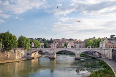 Tiver Nehri, görünümden Ponte Principe Amadeo Savoia Aosta Roma, İtalya