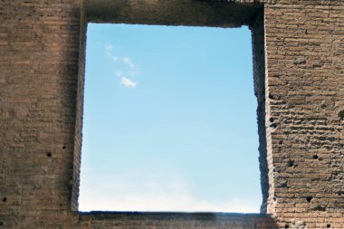 Augustus Roma, İtalya Palatine Tepesi'ndeki evin eski pencere 