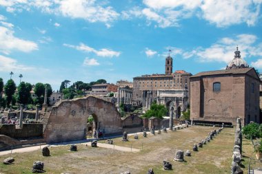 Rome, İtalya - 29 Mayıs: Genel görünümünü Roman Forum kalıntıları Roma, İtalya