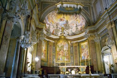 Rome, İtalya - 11 Haziran 2017: Kilise Basilica di Santi Giovanni e Paolo NEF