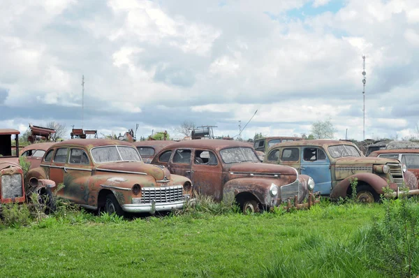 Coche Del Cementerio Coche Viejo Abandonado Garaje Estilo Retro Vintage — Foto de Stock