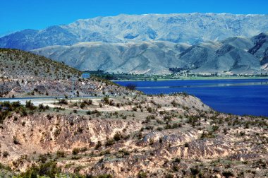 Tucuman Eyaleti Tafi del Valle vadisi yakınlarındaki La Angostura Barajı, Arjantin
