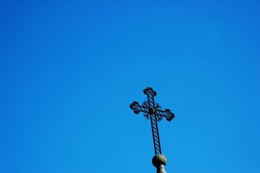 Kilisenin Çapraz Görünümünü Kapat