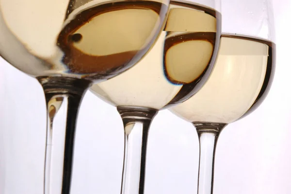 Close View White Wine Glasses — Stock Photo, Image