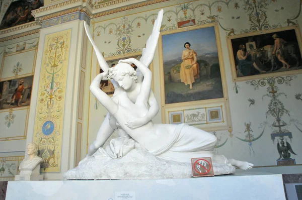 São Petersburgo Rússia Hermitage Escultura Beijo Cupido Psique — Fotografia de Stock