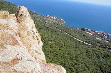 Kırım'da, deniz manzaralı Baidar pass, gün, yaz