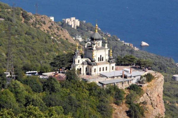 Крым Перевал Байдара Церковь Форос Скале — стоковое фото