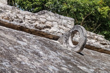 Taş yüzüğe Coba, Meksika Maya şehir kalıntıları, top sahası