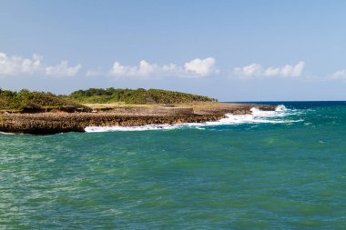 Baracoa, Küba'da kıyısında arka plan