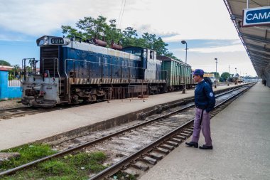 Camagüey, Cuba - 25 Ocak 2016: Tren tren istasyonunda Camagüey