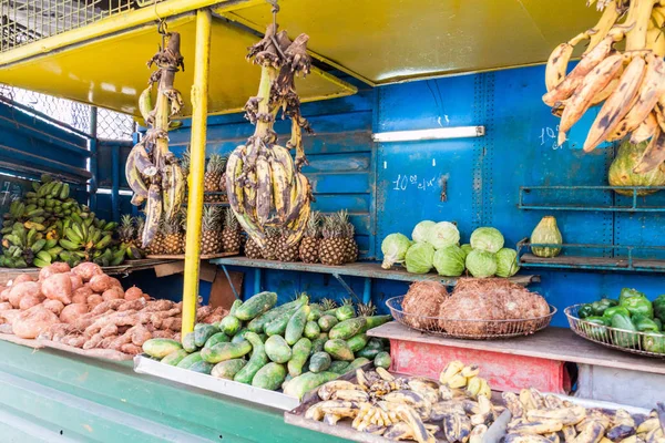 古巴哈瓦那的蔬菜水果摊 — 图库照片