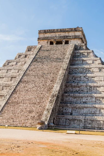 Escalera Pirámide Kukulkan Sitio Arqueológico Maya Chichén Itzá México — Foto de Stock