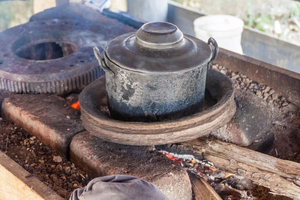 Boling Água Para Café Serra Maestra Gama Montanhas Cuba — Fotografia de Stock