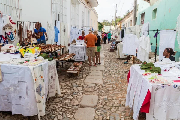 Trinidad Cuba Feb 2016 Geplaveide Straat Een Markt Het Centrum — Stockfoto